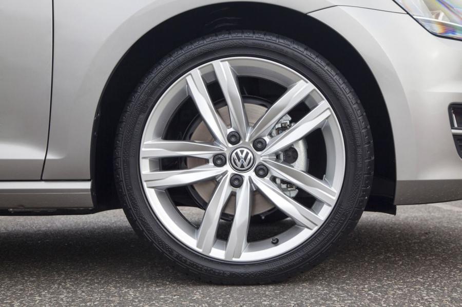  Volkswagen Golf 2015 года  (фото 5 из 27)